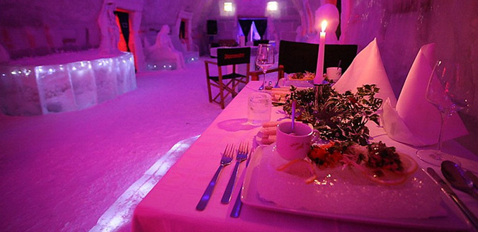 מלון קרח Hotel of Ice