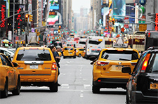 טיסות זולות לחופשה עירונית